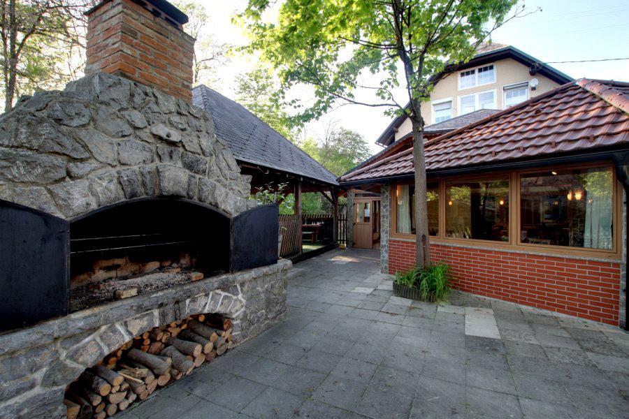 Guesthouse Zorko Gostilna Domen Шмарєске-Топлице Екстер'єр фото