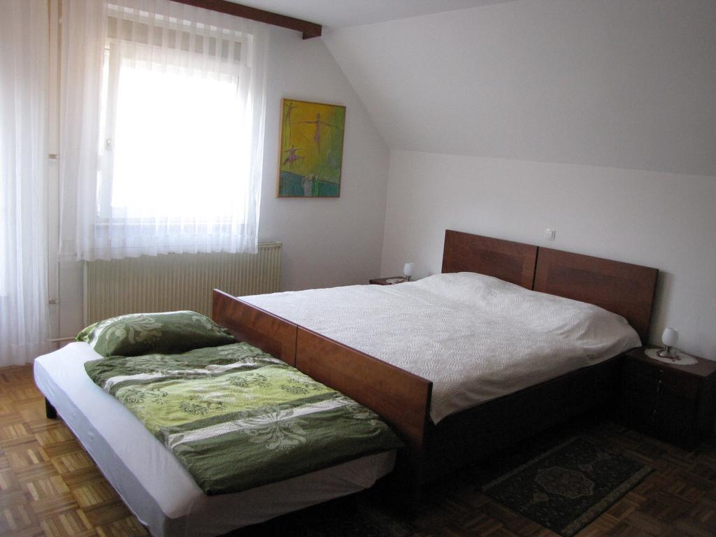 Guesthouse Zorko Gostilna Domen Шмарєске-Топлице Екстер'єр фото